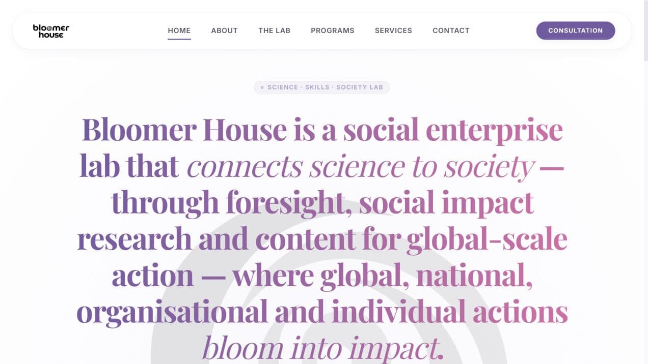 Bloomer House web sitesinin ana sayfa tasarımı